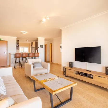 426 Casa Onda Mirabaia Lagos