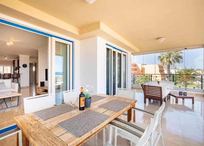 426 Casa Onda Mirabaia 公寓