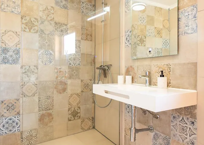 426 Casa Onda Mirabaia * Lagos